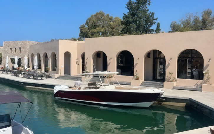 M/Y PURSUIT